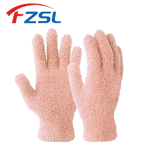 Pink microfiber dust removal gloves